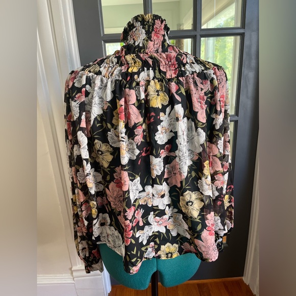 Fate size Medium ruffle long sleeve floral chiffon blouse - Picture 2 of 5